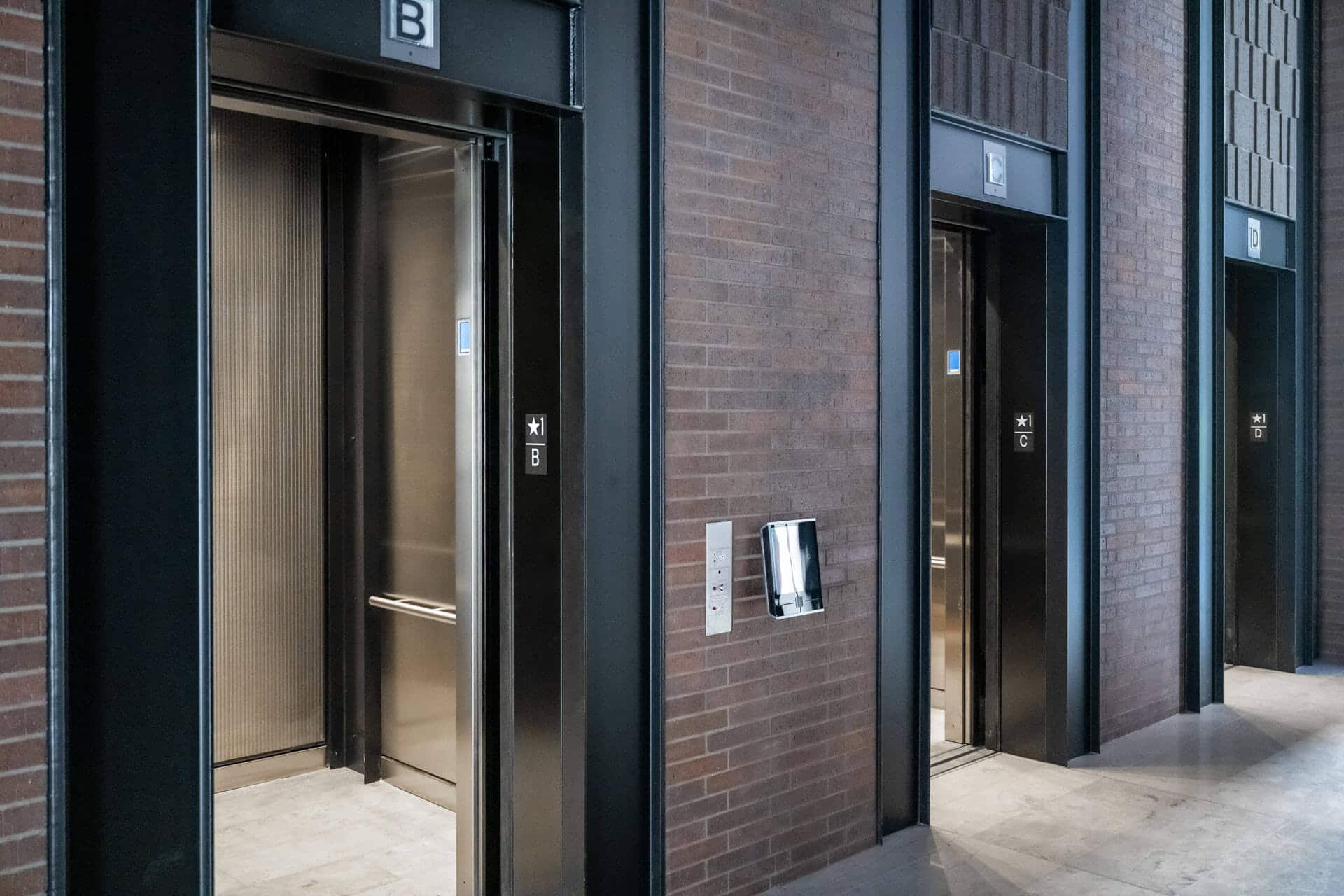 Mitsubichi-Elevators